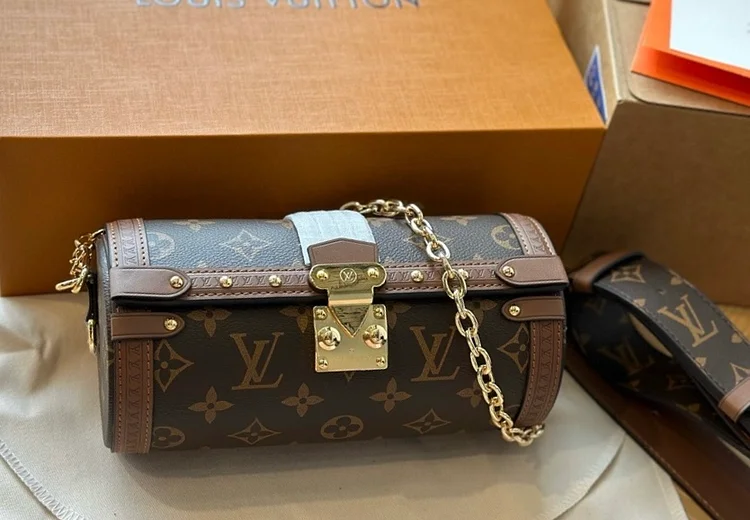 L Papillon Trunk
