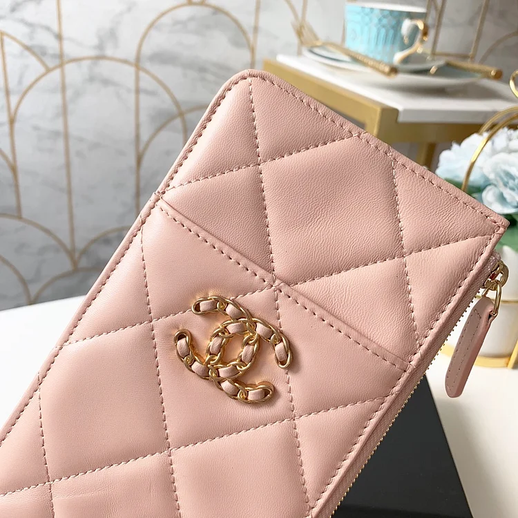 cc 19 Matelasse Phone and Card Case Pink Bag For Women 19cm/7.5in