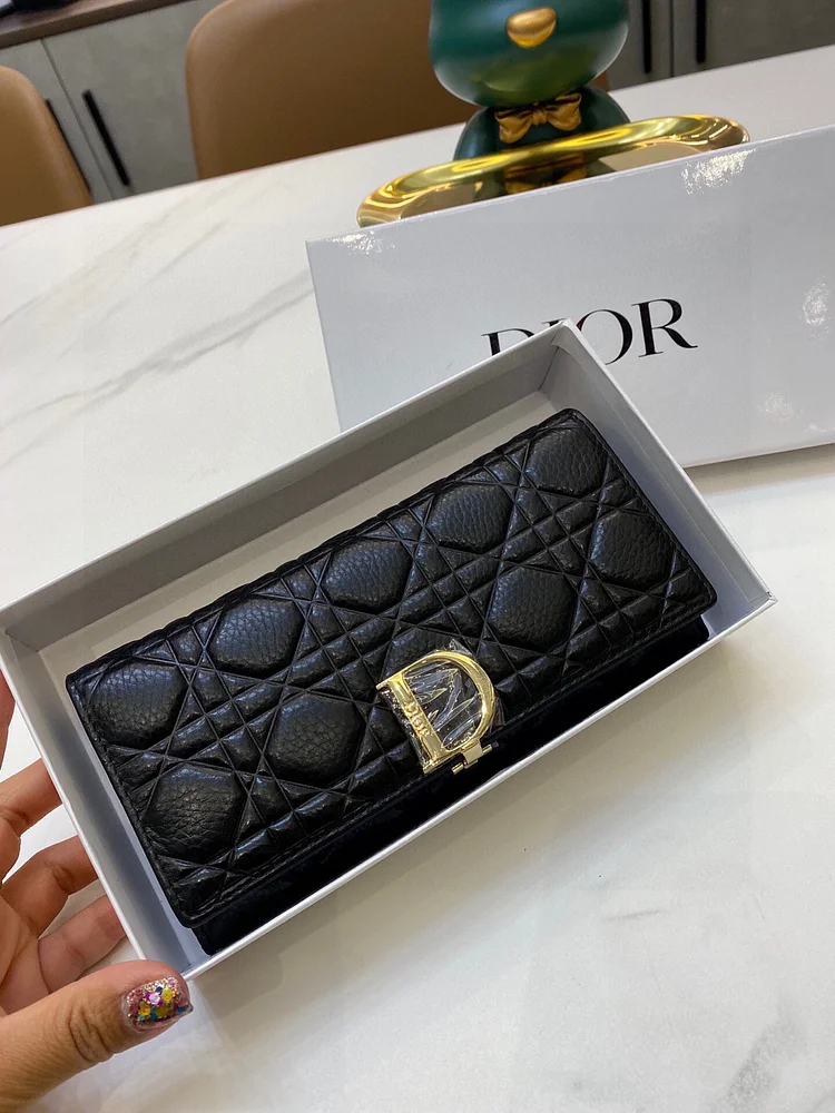 D new arrival women wallet size : 19 *10 cm
