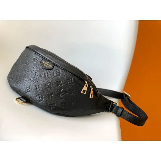Model: M44836 M44812 belt bag Size: 37*14*20cm
