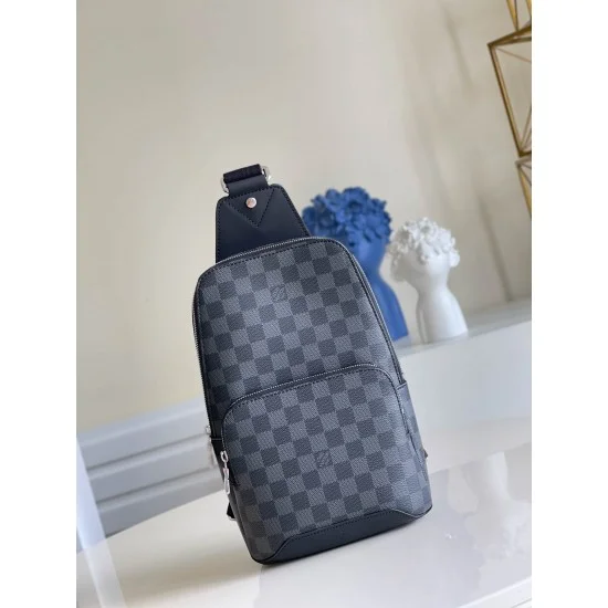 Model: N41719 Size: 20x31x10cm