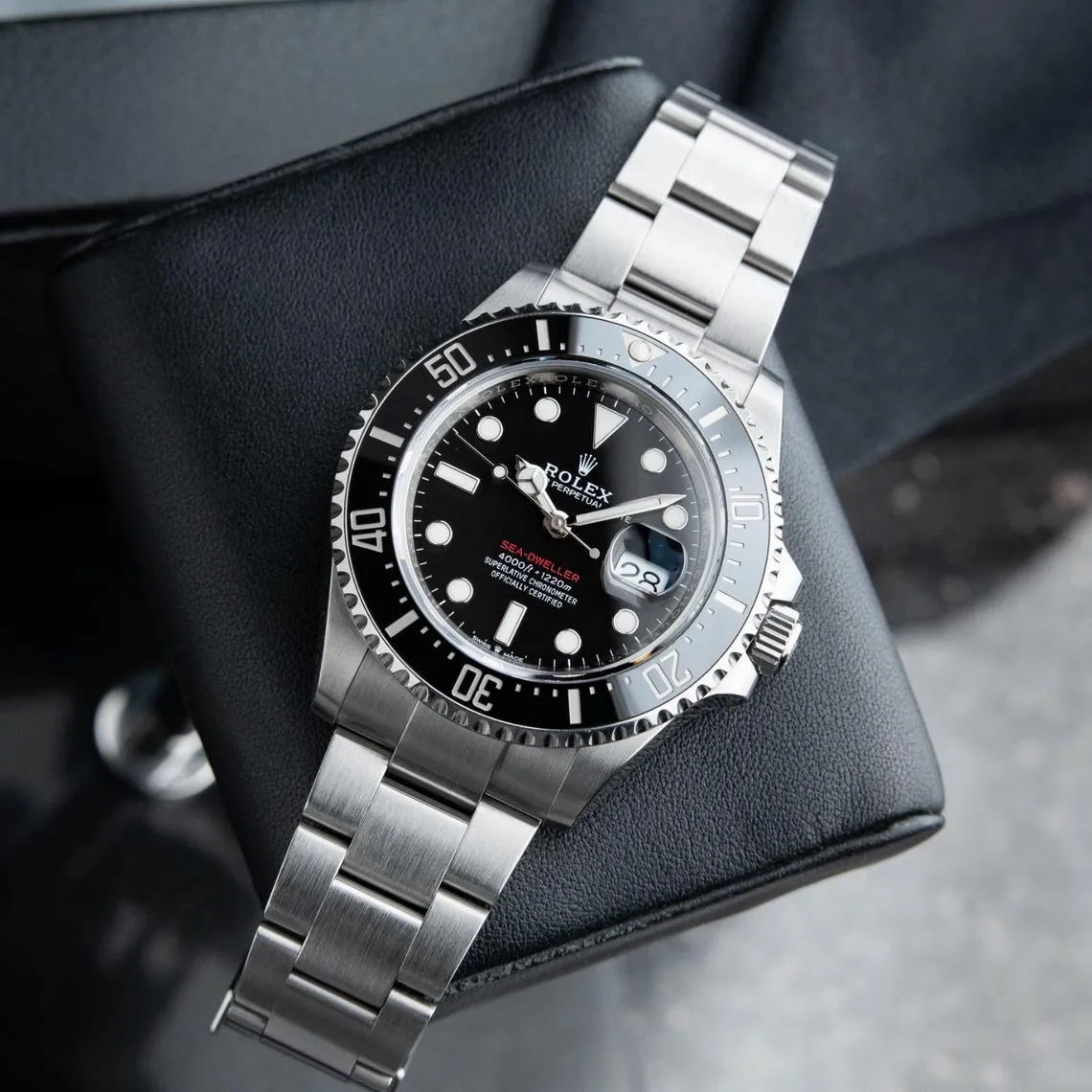 Alternative view of Rolex Sea-Dweller 4000 Ref. 126600 Watch – Free Shipping | Minimalist & Luxury Design | Perfect Gift for Him