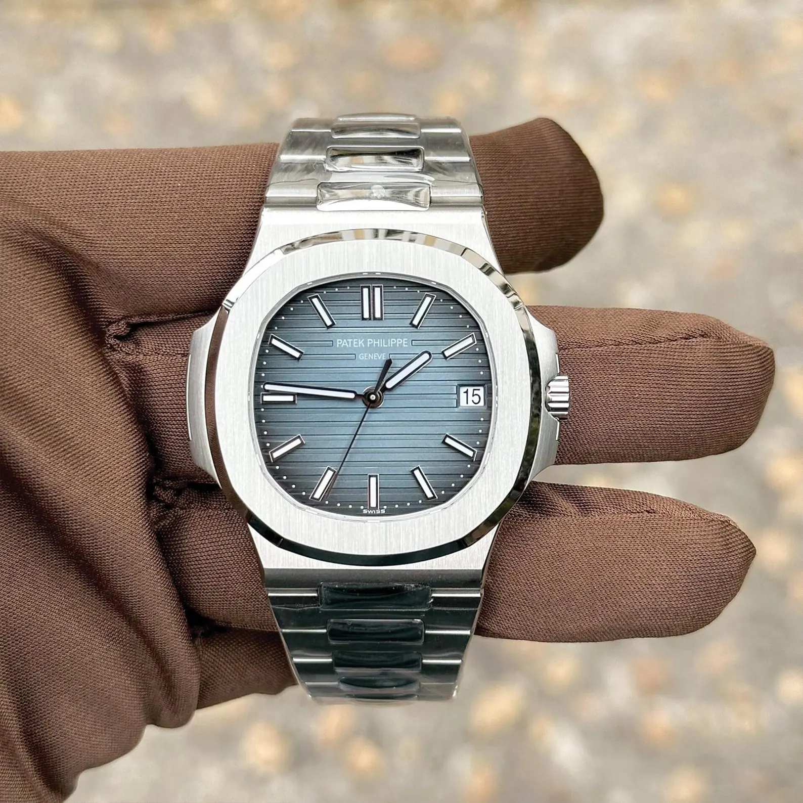 Patek Philippe Nautilus Ref. 5711 – Ships from USA – Free Delivery