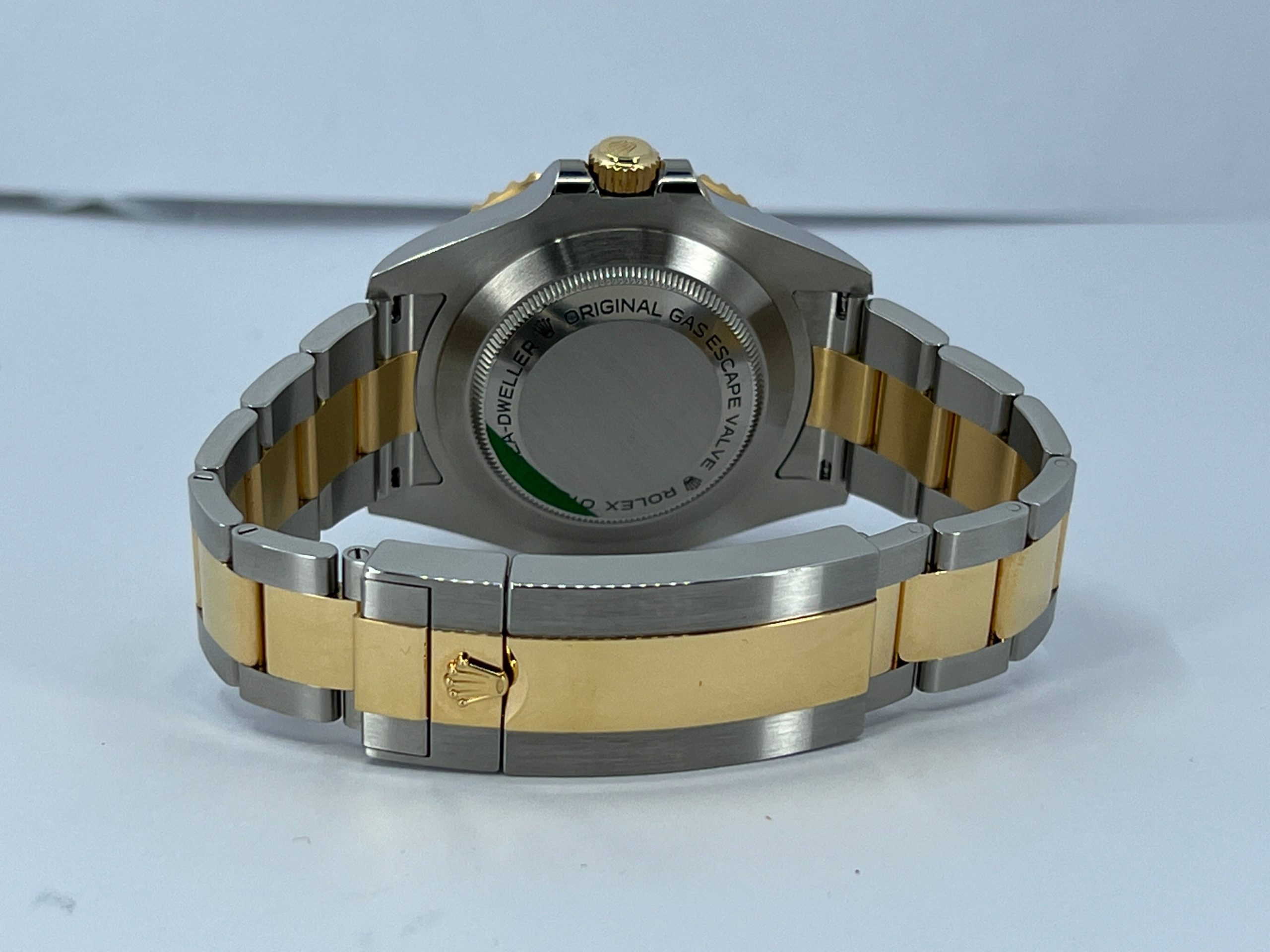Rolex Sea-Dweller, Stainless Steel and 18k Yellow Gold, 43mm, Ref# 126603-0001 - Image 5