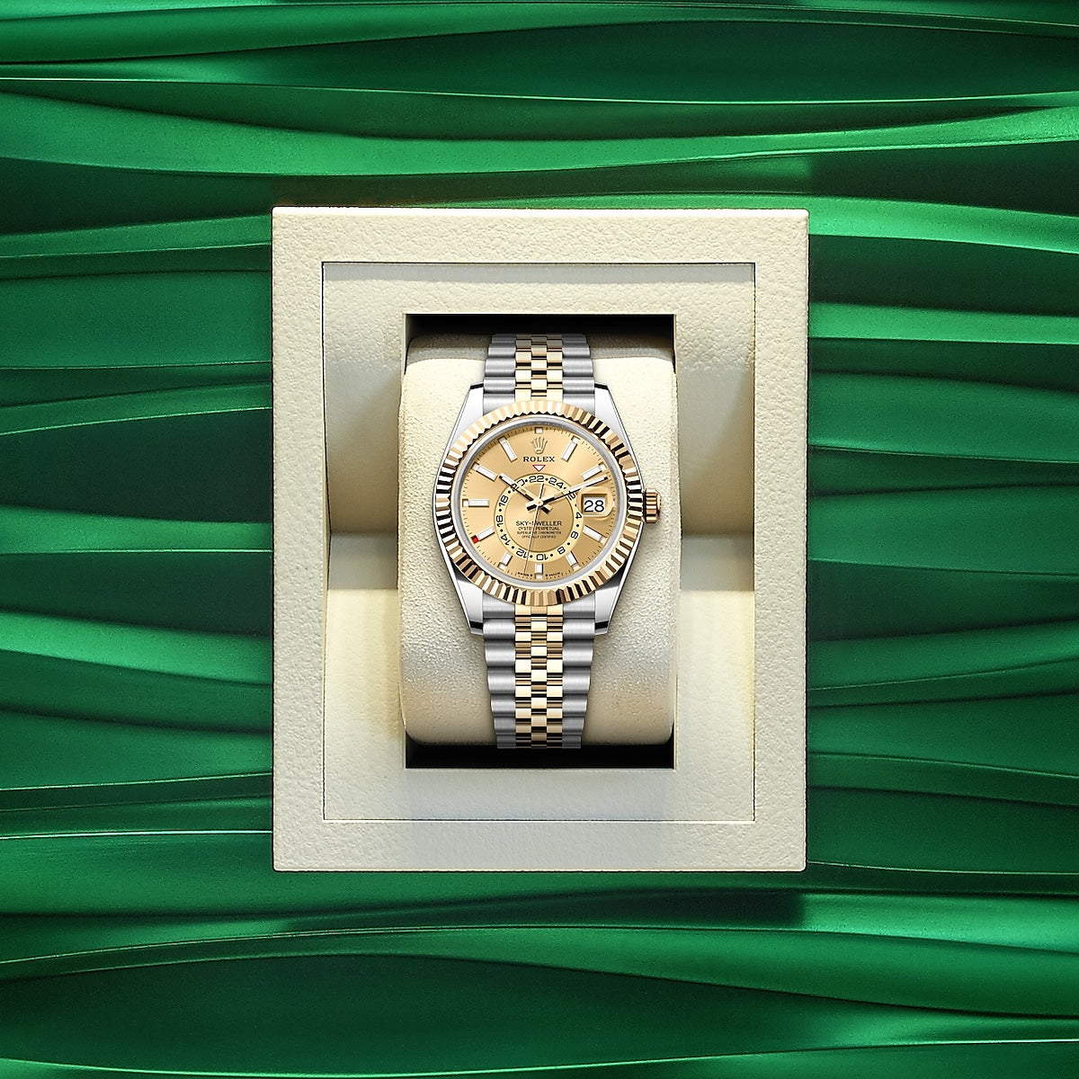 Rolex Sky-Dweller, 42mm, Oystersteel and 18k Yellow Gold, Champagne, Jubilee,Ref# 336933-0002 - Image 5
